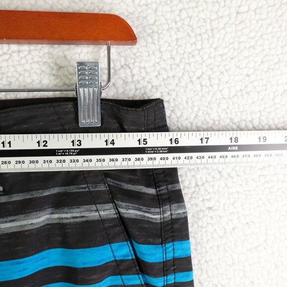 Quiksilver Amphibians Shorts Mens 30 Gray Blue Striped Hybrid Retro Y2K - Picture 5 of 10